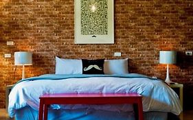 Huzi Room